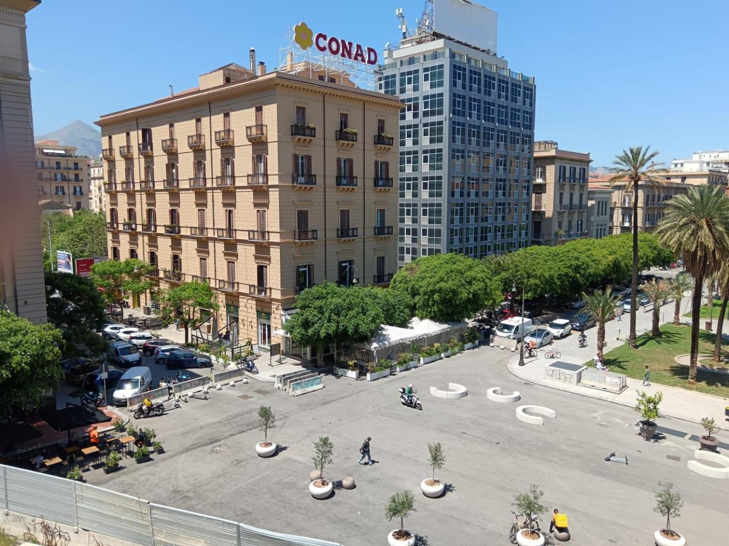 Politeama Suite Palermo Exterior photo